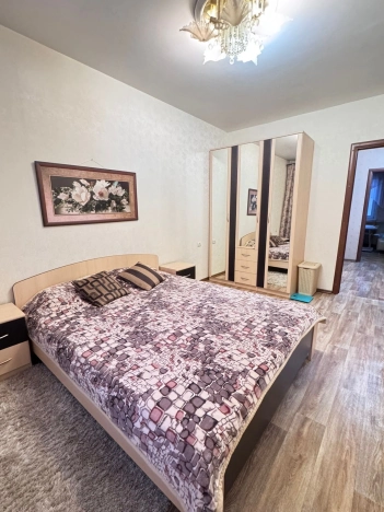 Снять квартиру у метро Площадь Маркса в Новосибирске. Вариант № 9799320, 0, площадь -  квм, цена 40000 рублей