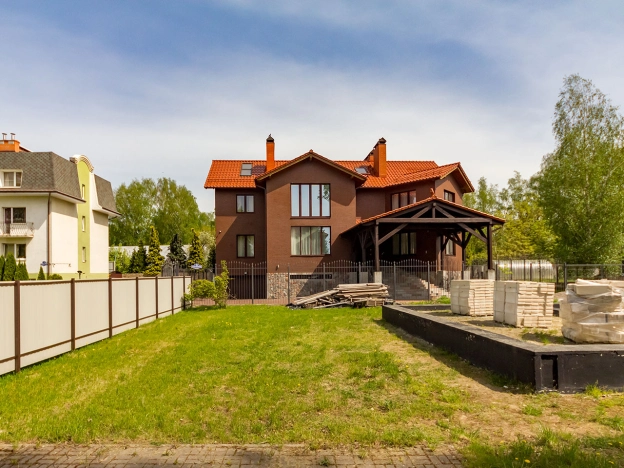 Купить дом на улице переулок Ладушкина в Калининграде. Вариант № 8070, 29, площадь -  квм, цена 33000000 рублей