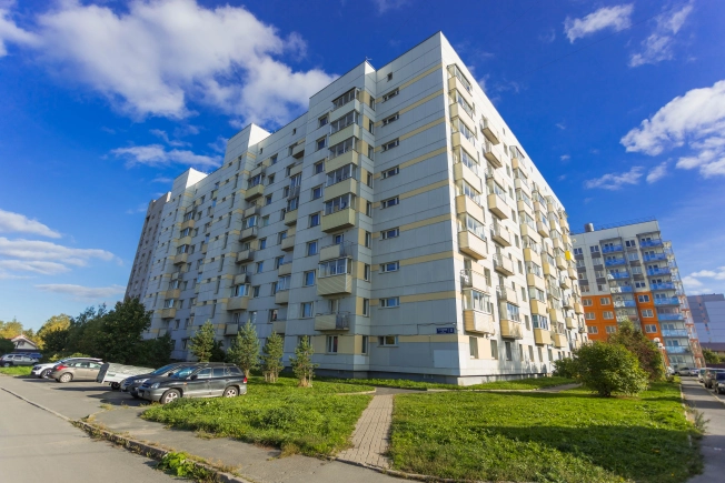 Купить квартиру в районе Перевалка в Петрозаводске. Вариант № 6905538, 33, площадь -  квм, цена 7650000 рублей