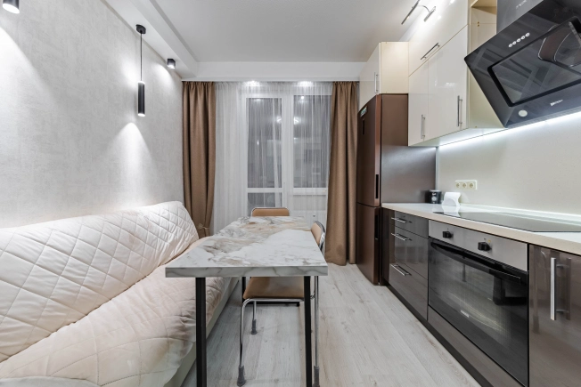 Купить трехкомнатную квартиру в Ленинградской области. Вариант № 8126607, 6, площадь -  квм, цена 15900000 рублей