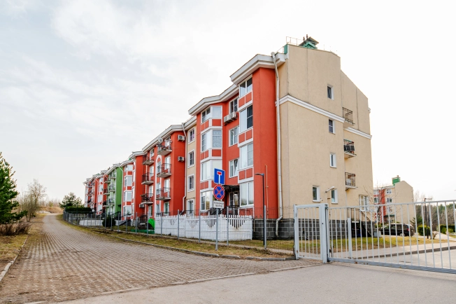 Купить двухкомнатную квартиру в Ленинградской области. Вариант № 5468631, 8, площадь -  квм, цена 9790000 рублей