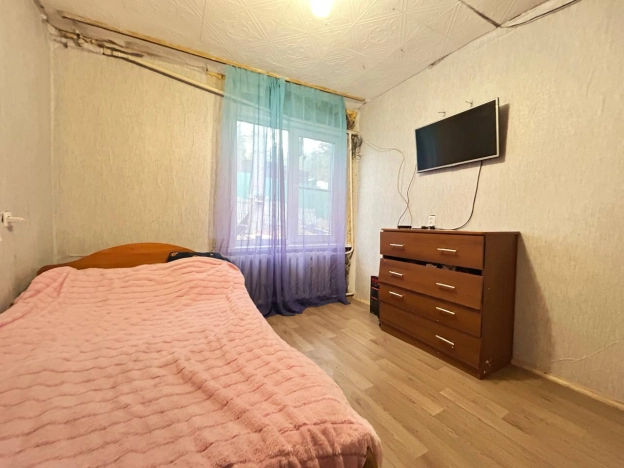 Купить дом в Новосибирске. Вариант № 9331990, 3, площадь -  квм, цена 1800000 рублей