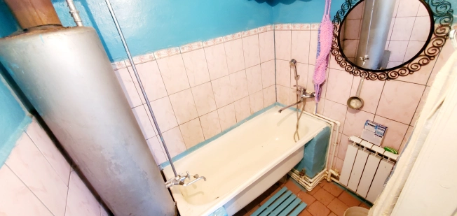 Купить двухкомнатную квартиру на вторичке на улице Октябрьская в Владимирской области. Вариант № 8019676, 8, площадь -  квм, цена 850000 рублей