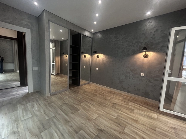 Купить квартиру в районе Центральный в Волгограде. Вариант № 36539, 1, площадь -  квм, цена 12495000 рублей