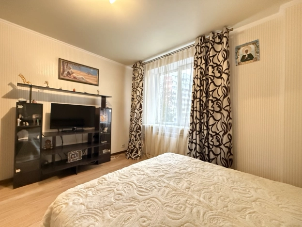 Купить квартиру в Белгороде. Вариант № 8401890, 10, площадь -  квм, цена 6550000 рублей