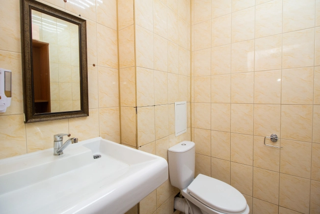 Купить коммерческую недвижимость свободного назначения у метро Бульвар Дмитрия Донского в Москве. Вариант № 8621881, 9, площадь -  квм, цена 15000000 рублей