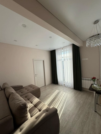 Купить трехкомнатную квартиру на улице Молодёжная в Республике Татарстан (татарстан). Вариант № 36542, 2, площадь -  квм, цена 6100000 рублей