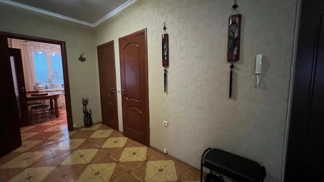 Купить квартиру на улице имени 40-летия Победы в Краснодаре. Вариант № 3773829, 33, площадь -  квм, цена 10900000 рублей