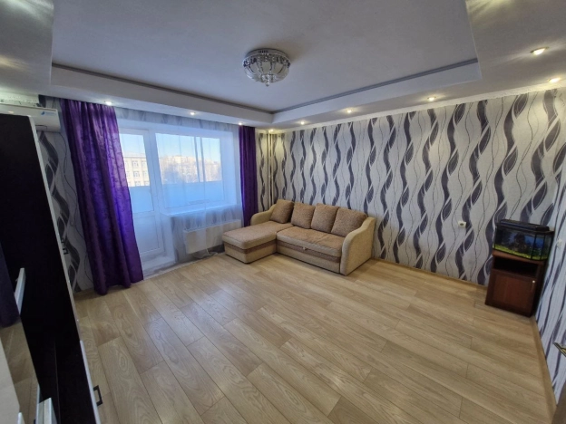 Снять квартиру в Тобольске. Вариант № 10278440, 5, площадь -  квм, цена 50000 рублей