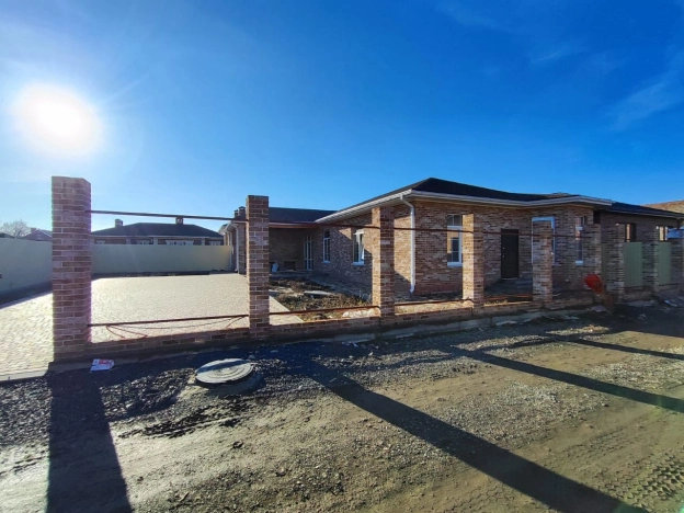 Купить дом в районе Пролетарский в Ростове-на-Дону. Вариант № 48837, 23, площадь -  квм, цена 12000000 рублей