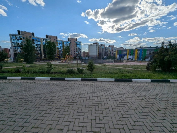 Купить однокомнатную квартиру в Микрорайоне 11-й в Белгороде. Вариант № 2565859, 14, площадь -  квм, цена 3800000 рублей