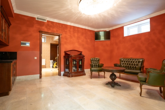 Купить дом в Долгопрудном. Вариант № 20974, 40, площадь -  квм, цена 55990000 рублей