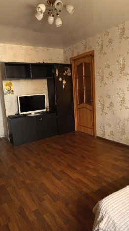 Купить трехкомнатную квартиру на улице Ватутина в Новосибирске. Вариант № 44042, 7, площадь -  квм, цена 4700000 рублей