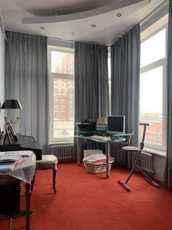 Купить квартиру на вторичке у метро Октябрьское поле в Москве. Вариант № 6286132, 0, площадь -  квм, цена 70000000 рублей