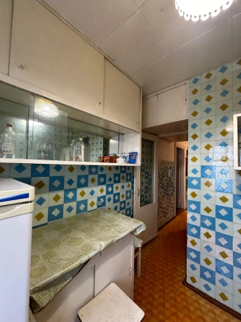 Купить трехкомнатную квартиру в Сыктывкаре. Вариант № 23161, 21, площадь -  квм, цена 4000000 рублей