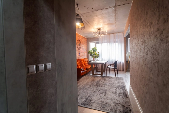 Купить двухкомнатную квартиру на улице Красная в Петрозаводске. Вариант № 46536, 7, площадь -  квм, цена 13500000 рублей