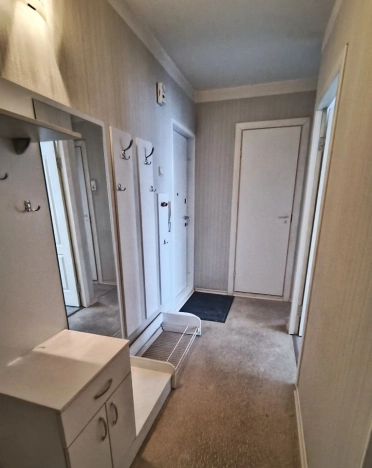 Снять квартиру у метро Площадь Гарина-Михайловского в Новосибирске. Вариант № 9249379, 8, площадь -  квм, цена 54000 рублей