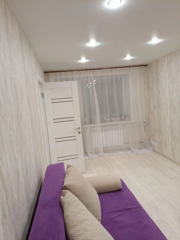 Снять квартиру в районе Калининский в Новосибирске. Вариант № 9152499, 4, площадь -  квм, цена 33000 рублей