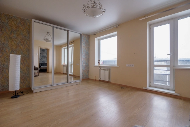 Купить четырехкомнатную квартиру в Новосибирской области. Вариант № 8925103, 0, площадь -  квм, цена 9000000 рублей