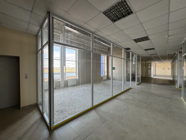 Купить коммерческую недвижимость свободного назначения в Сыктывкаре. Вариант № 6181463, 12, площадь -  квм, цена 1057000 рублей