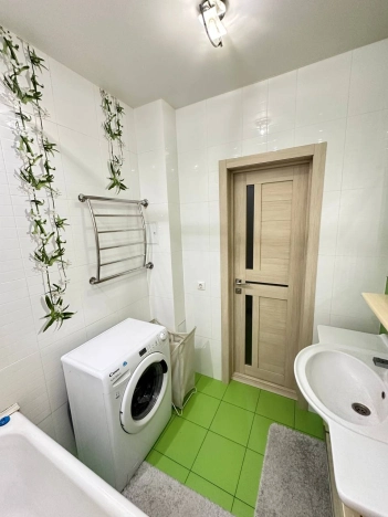 Купить двухкомнатную квартиру в Новосибирской области. Вариант № 10223772, 21, площадь -  квм, цена 12000000 рублей