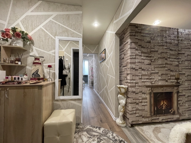 Купить однокомнатную квартиру в Смоленской области. Вариант № 6873309, 8, площадь -  квм, цена 3800000 рублей