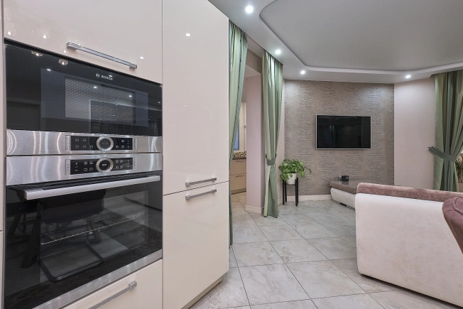 Купить трехкомнатную квартиру в Рязанской области. Вариант № 3300241, 15, площадь -  квм, цена 26000000 рублей