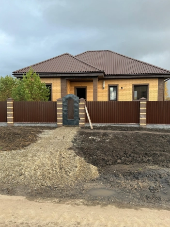 Купить дом на улице Набережная в Тюменской области. Вариант № 26850, 3, площадь -  квм, цена 10800000 рублей