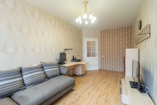 Купить квартиру в районе Зарека в Петрозаводске. Вариант № 7902535, 20, площадь -  квм, цена 7590000 рублей