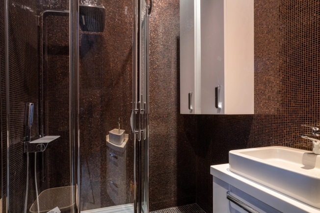 Купить дом в Москве. Вариант № 9148977, 29, площадь - квм, цена 75000000 рублей