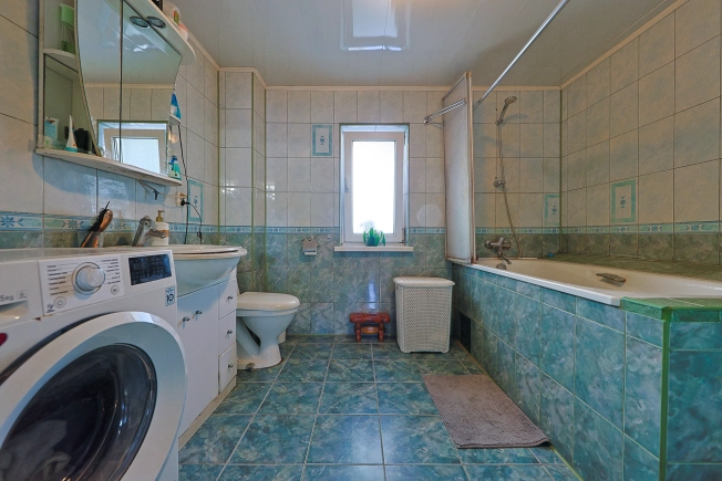 Купить четырехкомнатную квартиру в районе Московский в Калининграде. Вариант № 8560234, 19, площадь -  квм, цена 17999999 рублей