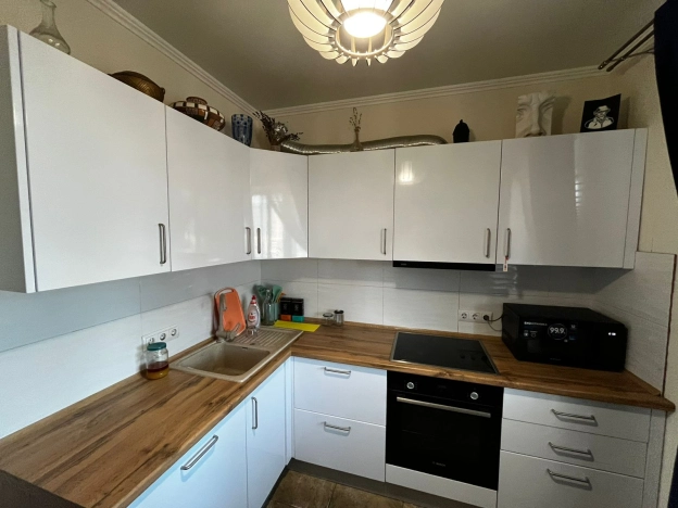 Купить однокомнатную квартиру на улице Шоссейная в Республике Адыгея. Вариант № 10443686, 3, площадь -  квм, цена 4200000 рублей