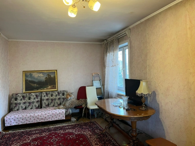 Купить квартиру в Кемерове. Вариант № 9671879, 5, площадь -  квм, цена 3200000 рублей