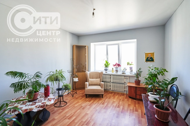 Купить трехкомнатную квартиру в Воронеже. Вариант № 3003270, 5, площадь -  квм, цена 9600000 рублей