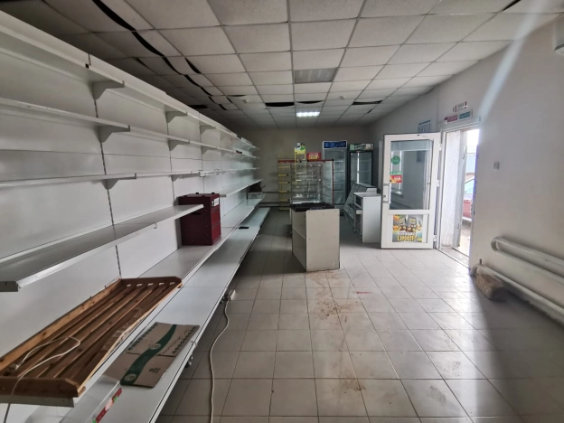 Купить коммерческую недвижимость в Элисте. Вариант № 20782, 7, площадь -  квм, цена 2700000 рублей