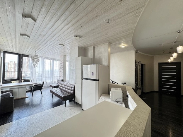 Купить четырехкомнатную квартиру на вторичке в Московской области. Вариант № 820646, 30, площадь - квм, цена 64690000 рублей