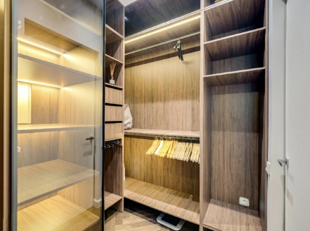 Купить квартиру в Москве. Вариант № 8987038, 9, площадь - квм, цена 60000000 рублей