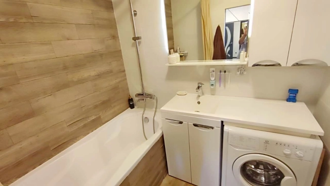 Купить трехкомнатную квартиру в районе Кировский в Ростове-на-Дону. Вариант № 1824754, 14, площадь -  квм, цена 12500000 рублей