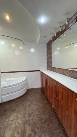 Купить квартиру на улице Науки в Южно-Сахалинске. Вариант № 3753998, 8, площадь -  квм, цена 16000000 рублей