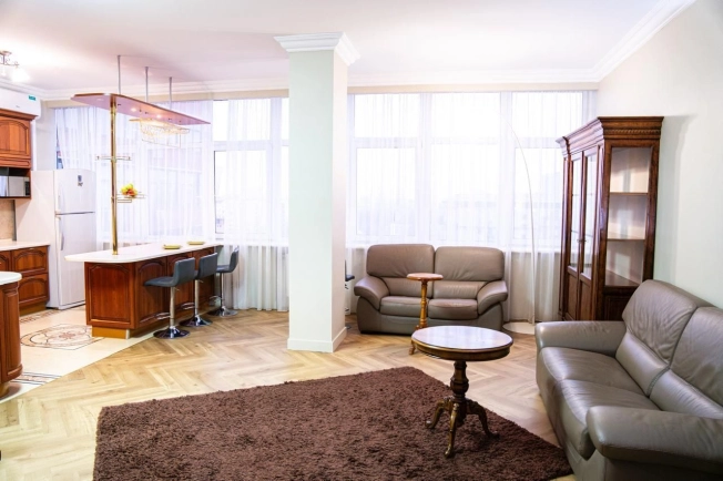 Купить квартиру в Москве. Вариант № 6060023, 16, площадь -  квм, цена 54000000 рублей