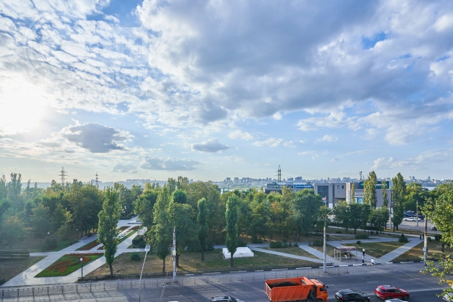 Купить однокомнатную квартиру на улице Ленинский проспект в Воронеже. Вариант № 2850046, 4, площадь -  квм, цена 3650000 рублей