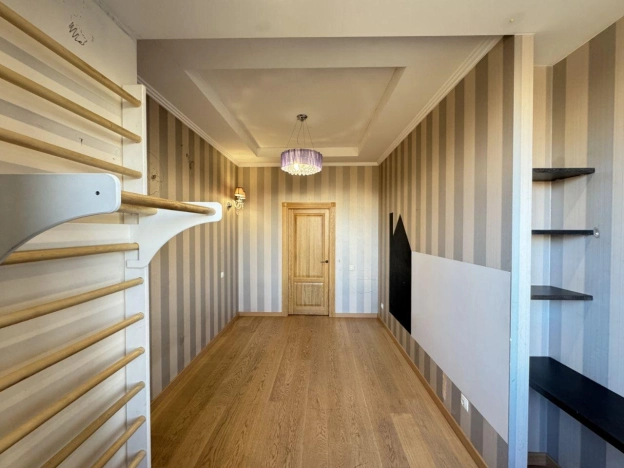 Купить квартиру в Москве. Вариант № 9944975, 21, площадь -  квм, цена 59500000 рублей