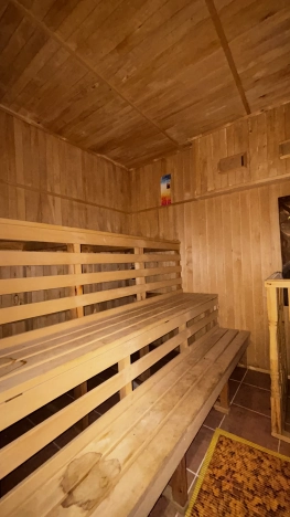 Купить дом в Микрорайоне Стройучасток, Старый Оскол в Старом Осколе. Вариант № 10762815, 11, площадь - квм, цена 13000000 рублей