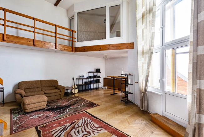 Купить квартиру на вторичке на улице набережная реки Карповки в Санкт-Петербурге. Вариант № 10433389, 0, площадь - квм, цена 33000000 рублей