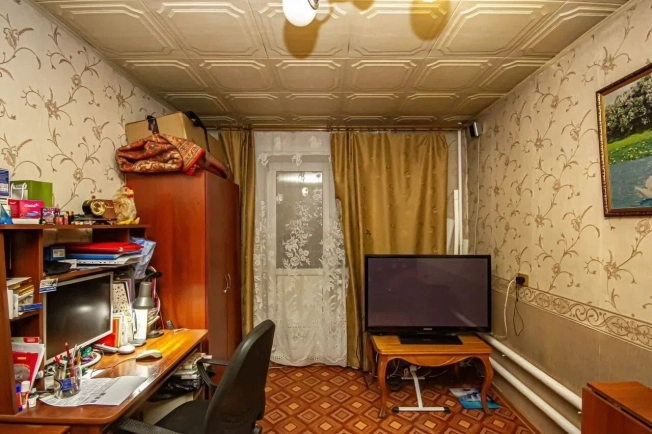 Купить трехкомнатную квартиру в районе Первомайский в Новосибирске. Вариант № 641270, 4, площадь -  квм, цена 5700000 рублей