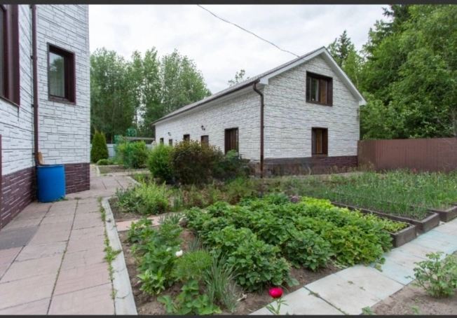 Купить дом в Микрорайоне Восточный, Тобольск в Тобольске. Вариант № 15483, 0, площадь -  квм, цена 14500000 рублей