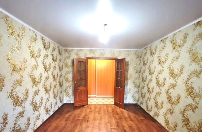 Купить трехкомнатную квартиру в Республике Башкортостан. Вариант № 8416283, 4, площадь -  квм, цена 4600000 рублей