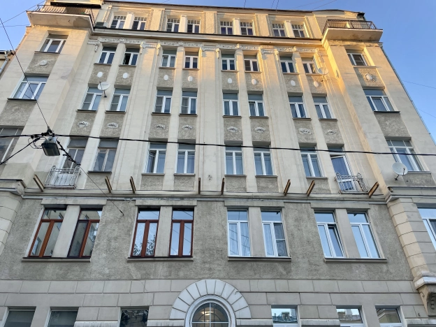 Купить комнату в Москве. Вариант № 5346212, 27, площадь -  квм, цена 11300000 рублей