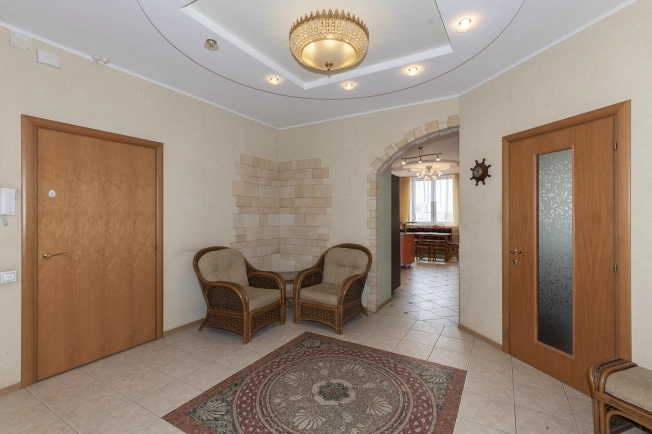 Купить трехкомнатную квартиру в Королёве. Вариант № 36406, 7, площадь - квм, цена 22700000 рублей