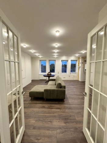 Купить трехкомнатную квартиру в Одинцове. Вариант № 2629923, 8, площадь -  квм, цена 26500000 рублей